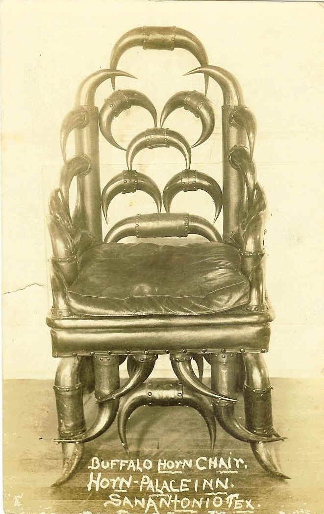 HornPalaceBuffaloChair.jpg (299396 bytes)